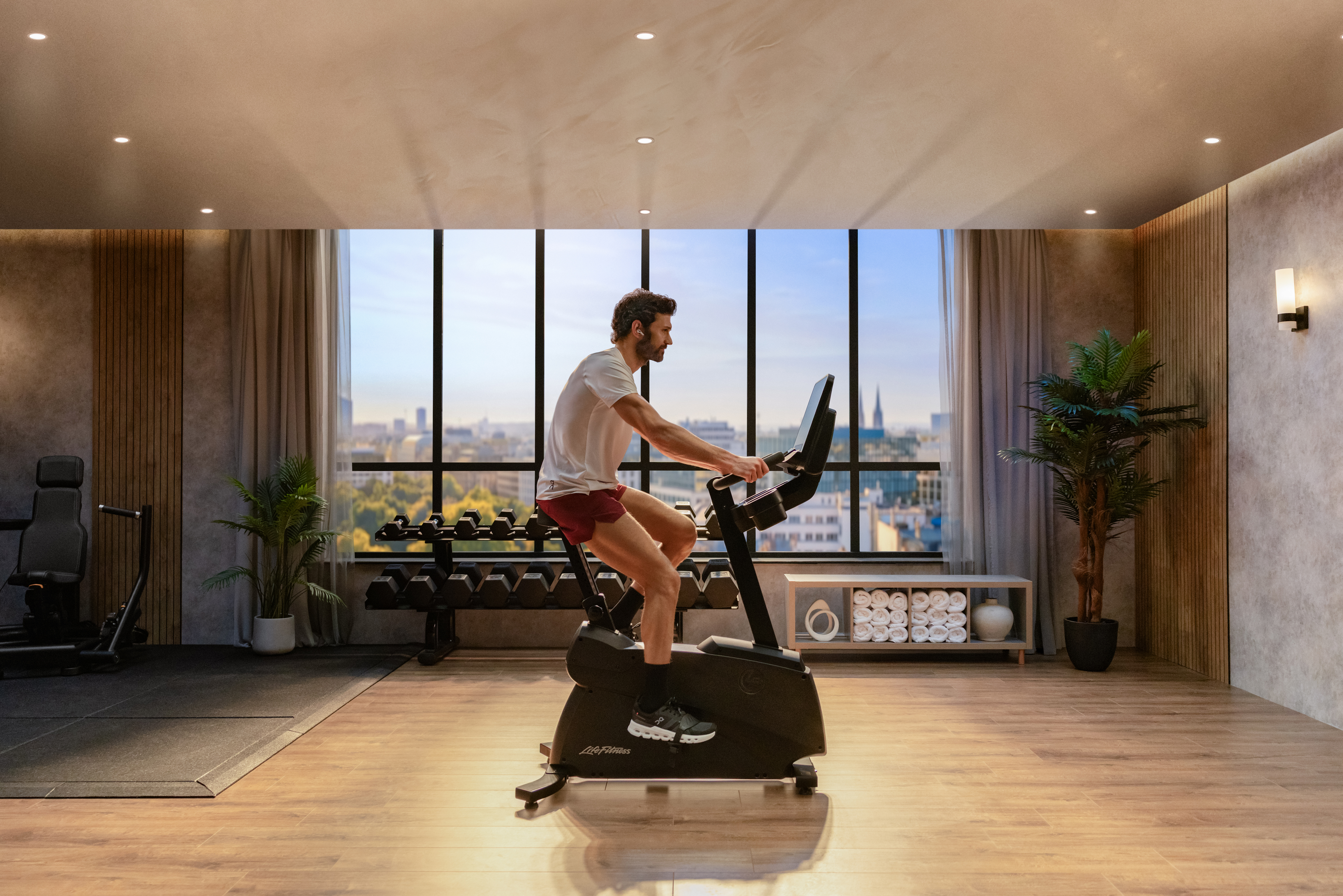 Life Fitness Atmos Upright Bike, SE4