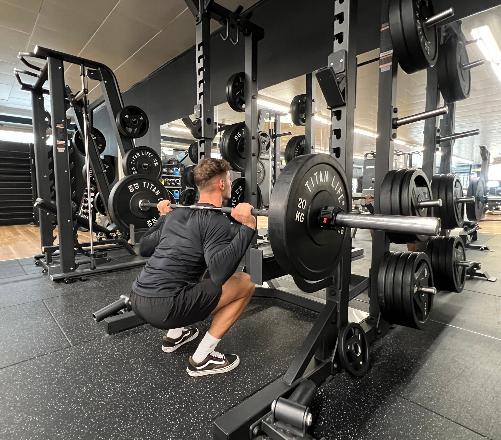 TITAN LIFE PRO Evost II Half Rack