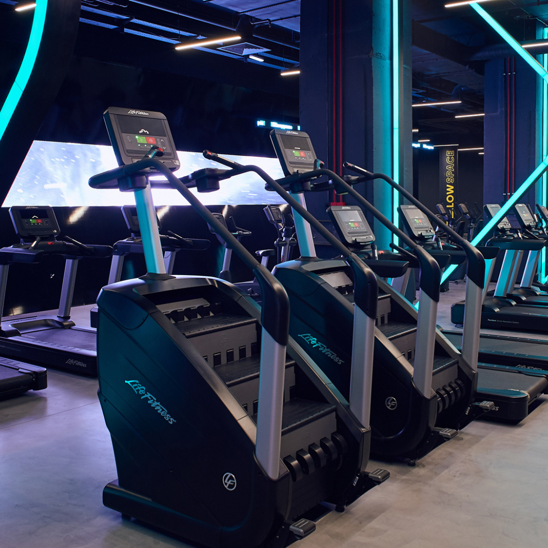 Life Fitness Integrity PowerMill Climber, SL Console